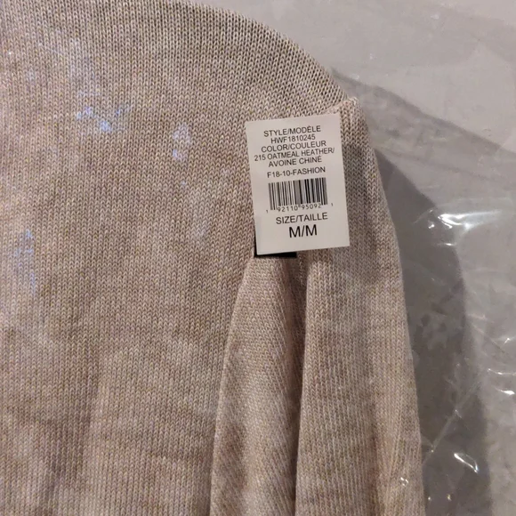 Halston Top - Picture 3 of 13